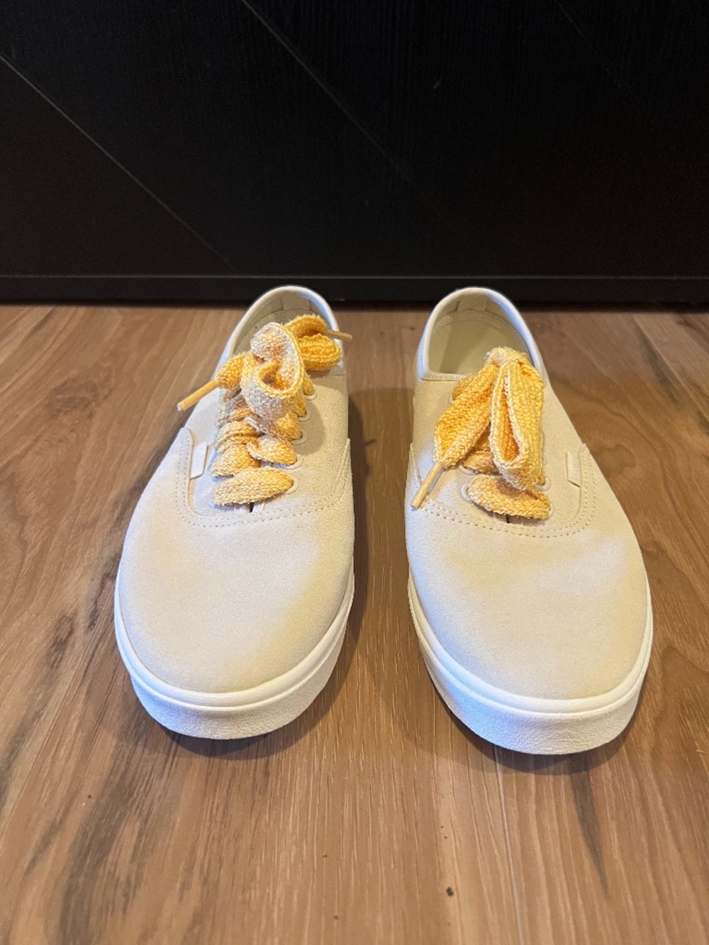 Vans Cream Sneakers With Yellow Laces-Size 9- Like New